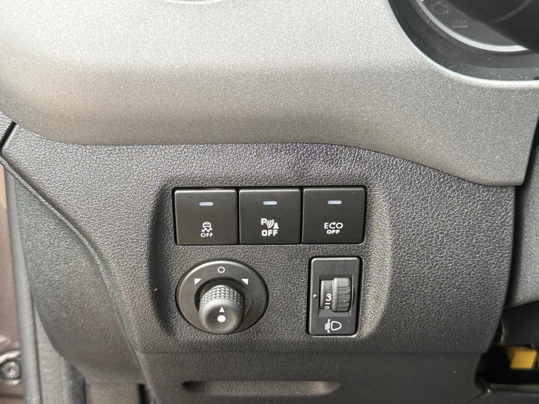 Vehicle Image 28