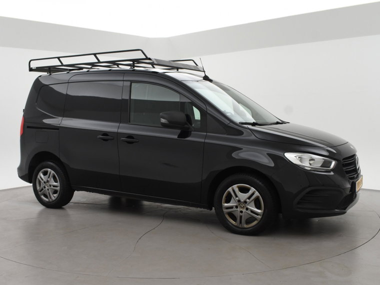 Vehicle Image 28