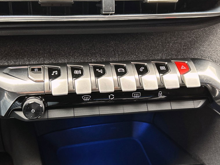 Vehicle Image 38