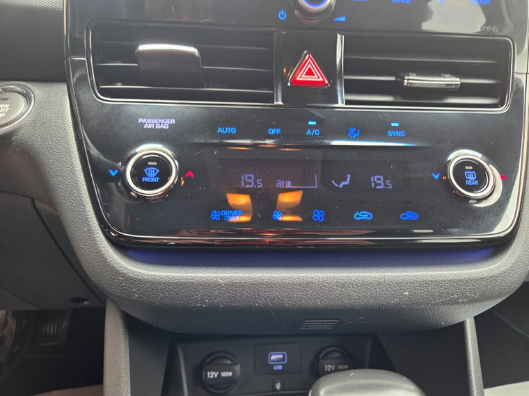 Vehicle Image 26