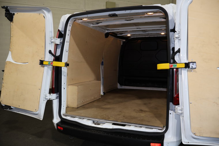 Vehicle Image 14