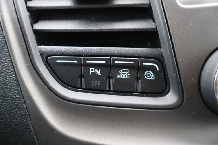 Vehicle Image 24
