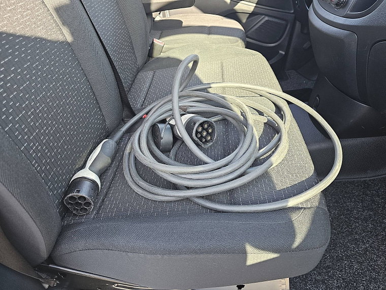 Vehicle Image 17
