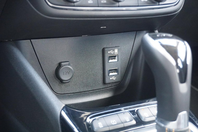 Vehicle Image 32