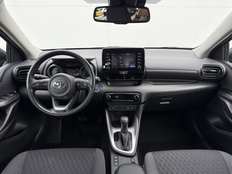 Vehicle Image 12