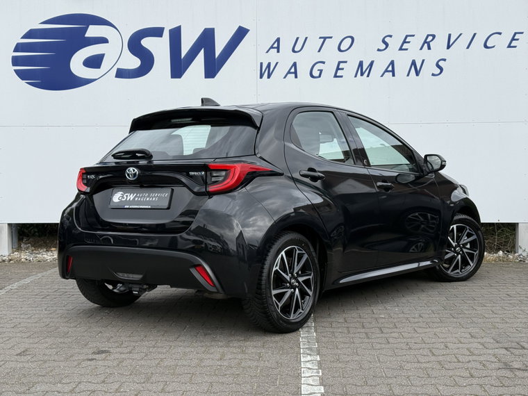 Vehicle Image 5