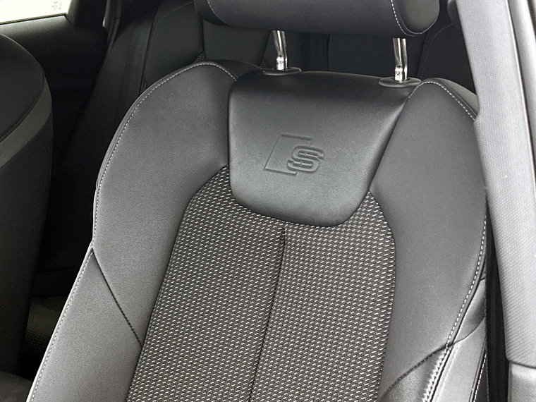 Vehicle Image 24