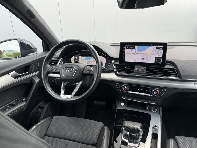 Vehicle Image 15