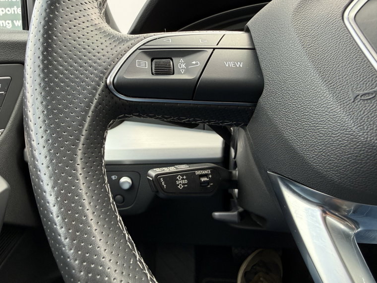 Vehicle Image 42