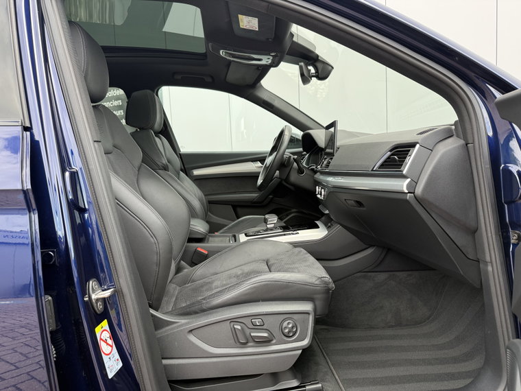 Vehicle Image 45