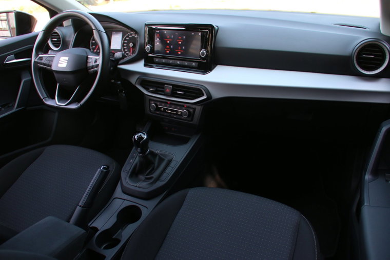 Vehicle Image 10