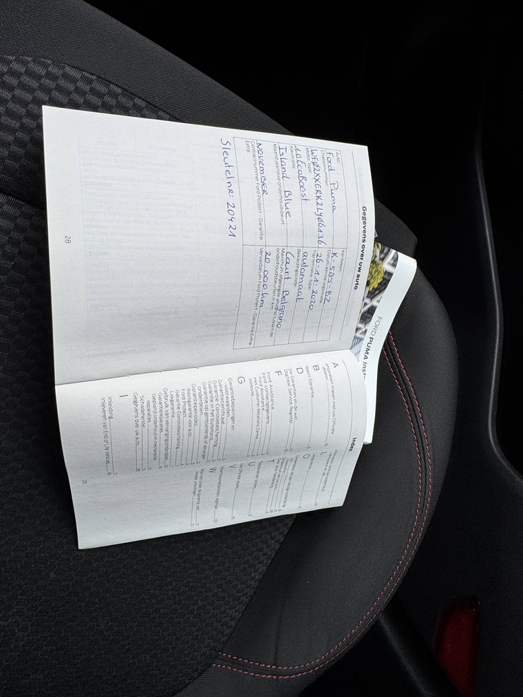 Vehicle Image 25