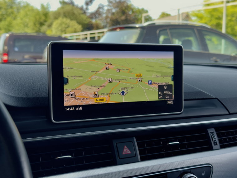 Vehicle Image 6