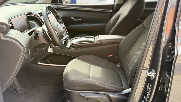 Vehicle Image 7