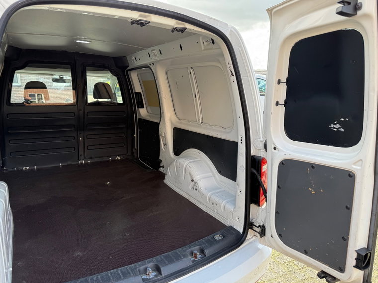 Vehicle Image 19