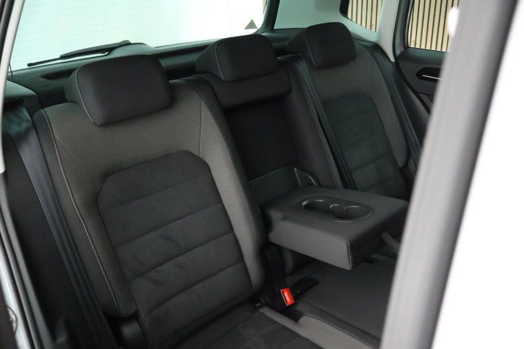 Vehicle Image 37