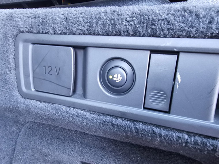 Vehicle Image 52