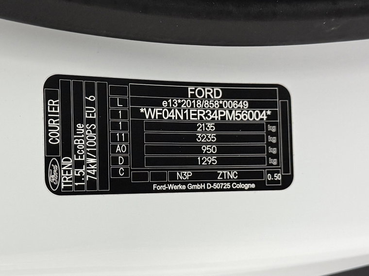 Vehicle Image 25