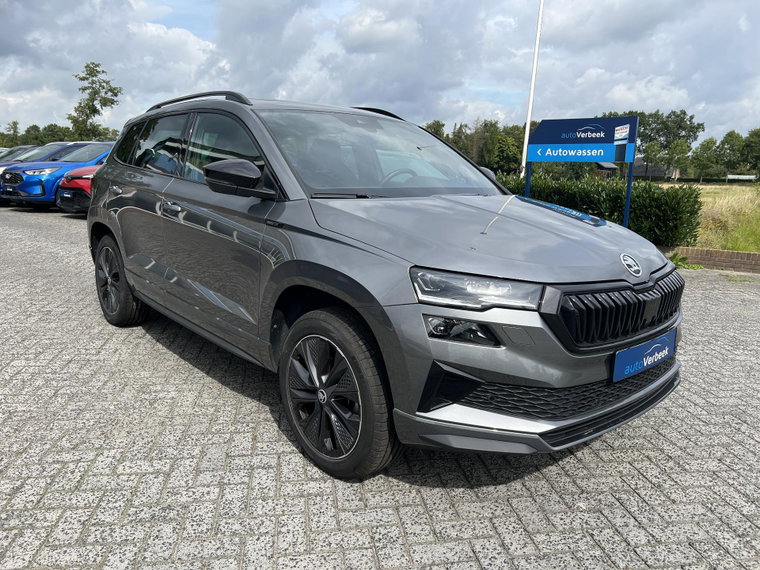 Vehicle Image 6