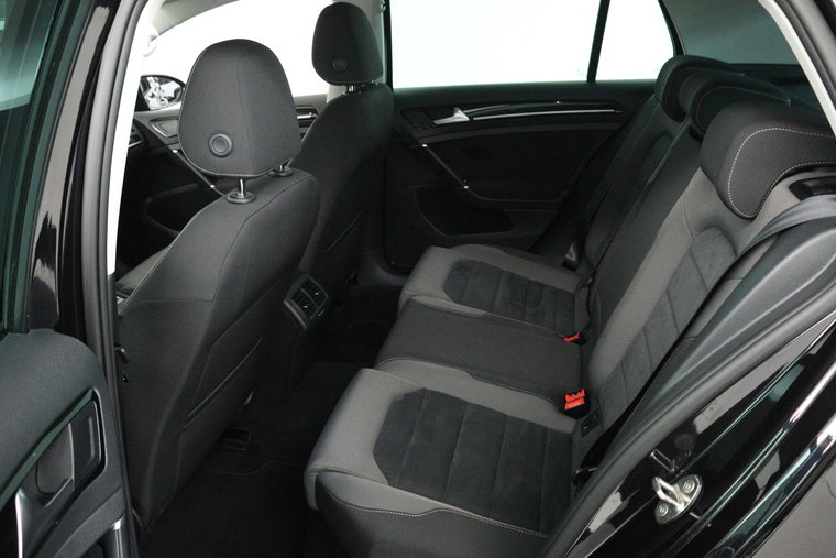 Vehicle Image 22