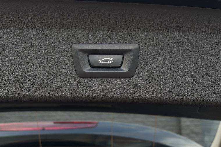 Vehicle Image 35