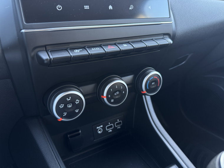 Vehicle Image 34