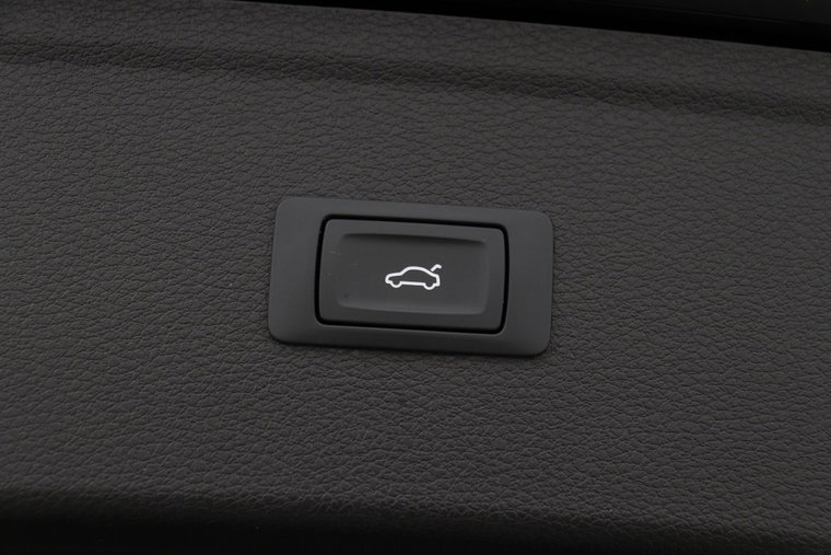 Vehicle Image 41