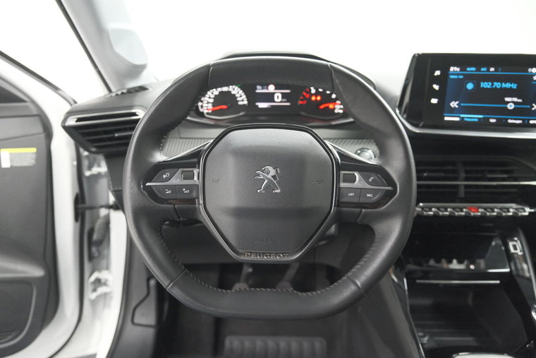 Vehicle Image 24