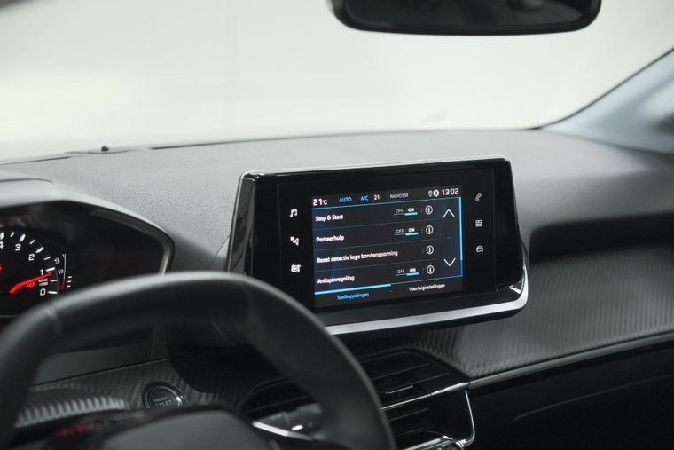Vehicle Image 35