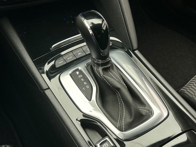 Vehicle Image 38