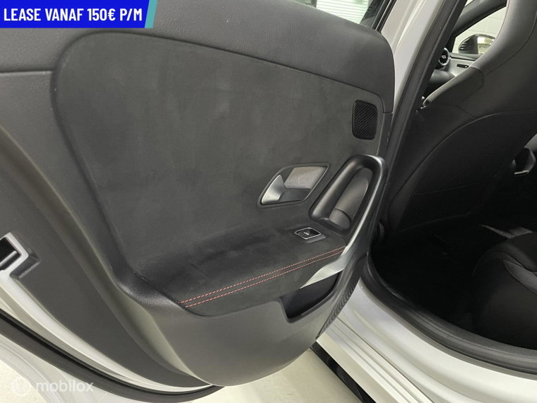 Vehicle Image 60