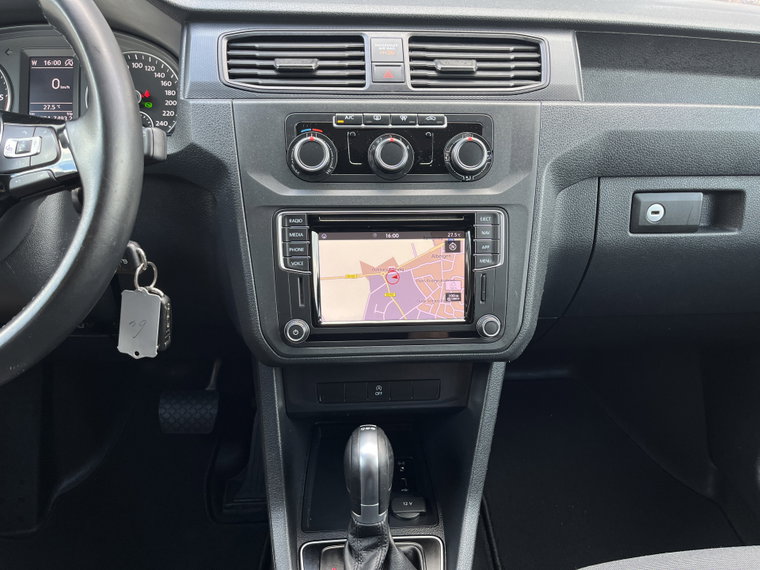 Vehicle Image 32