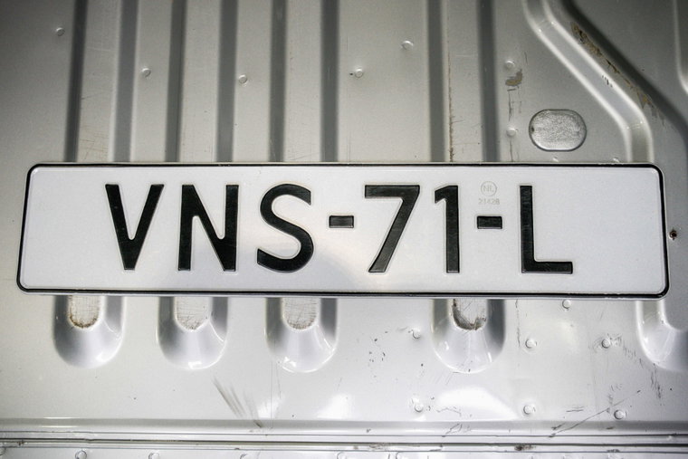 Vehicle Image 25