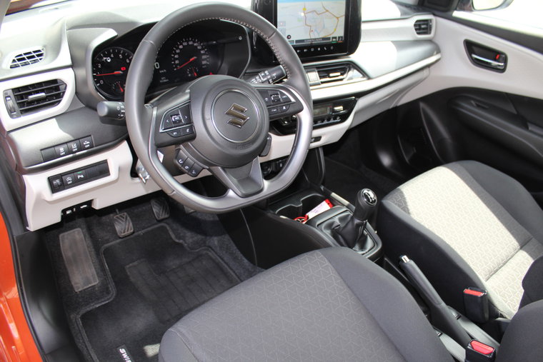 Vehicle Image 33