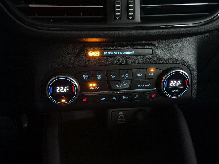Vehicle Image 37