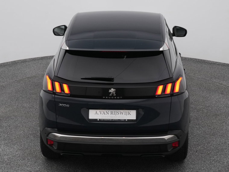 Vehicle Image 28
