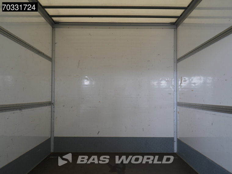 Vehicle Image 40