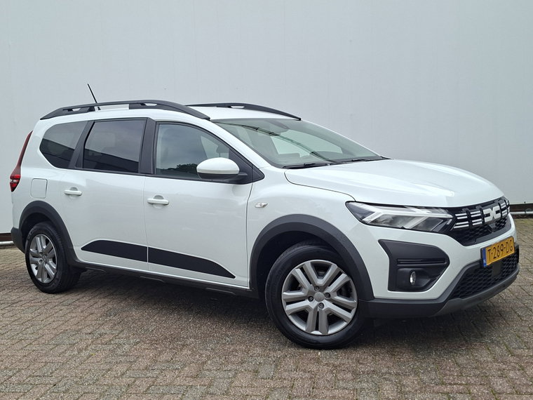 Vehicle Image 32