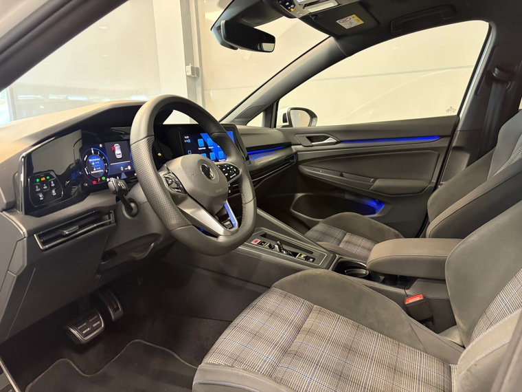 Vehicle Image 37