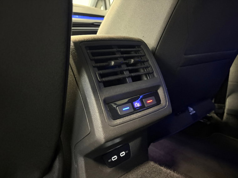 Vehicle Image 41