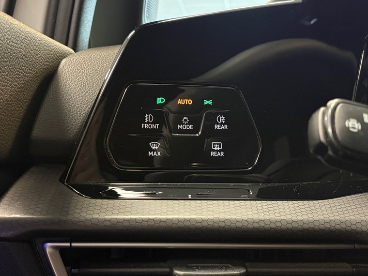 Vehicle Image 53
