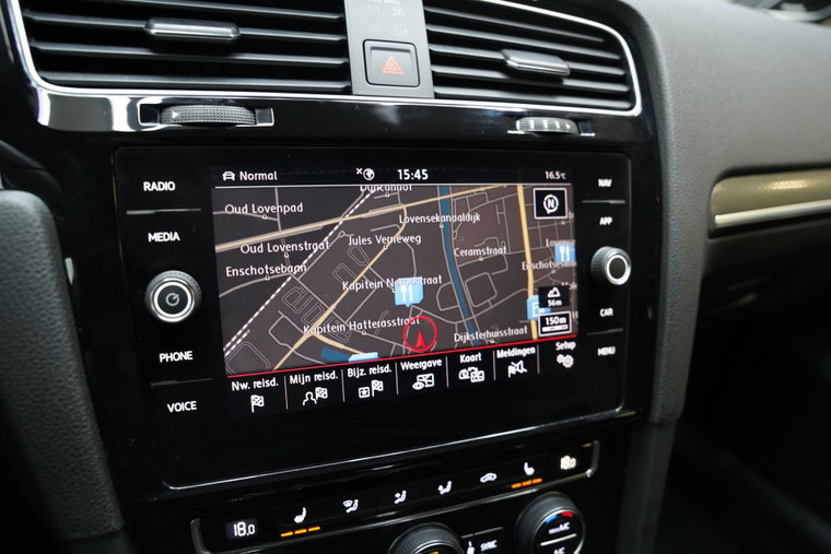 Vehicle Image 30