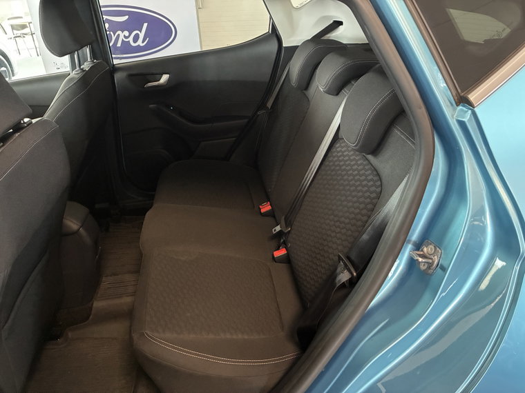 Vehicle Image 21