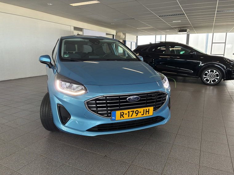 Vehicle Image 6
