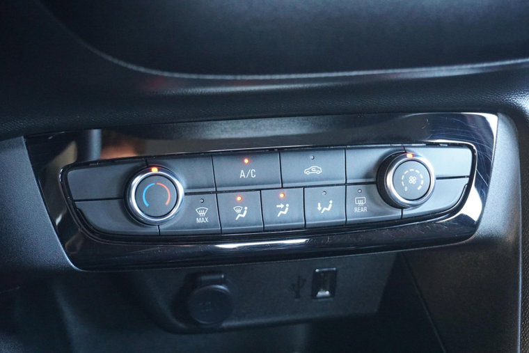 Vehicle Image 29