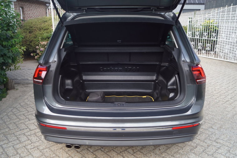 Vehicle Image 32