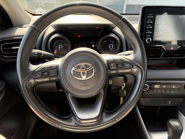 Vehicle Image 15