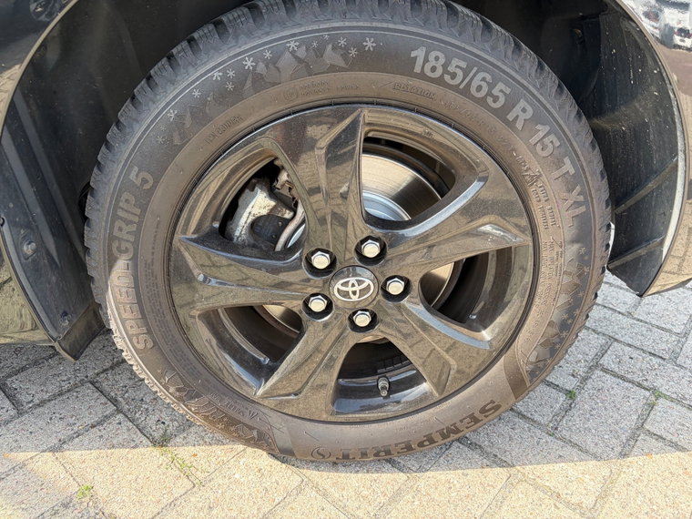 Vehicle Image 27