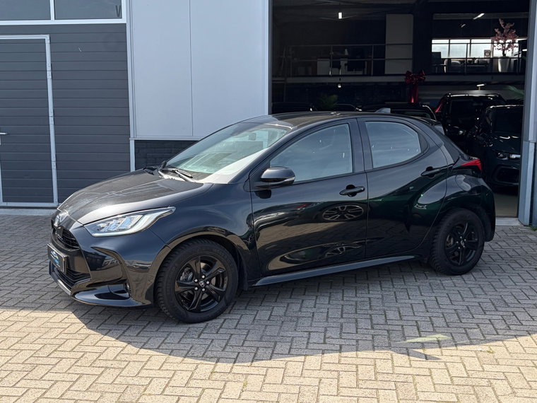 Vehicle Image 6