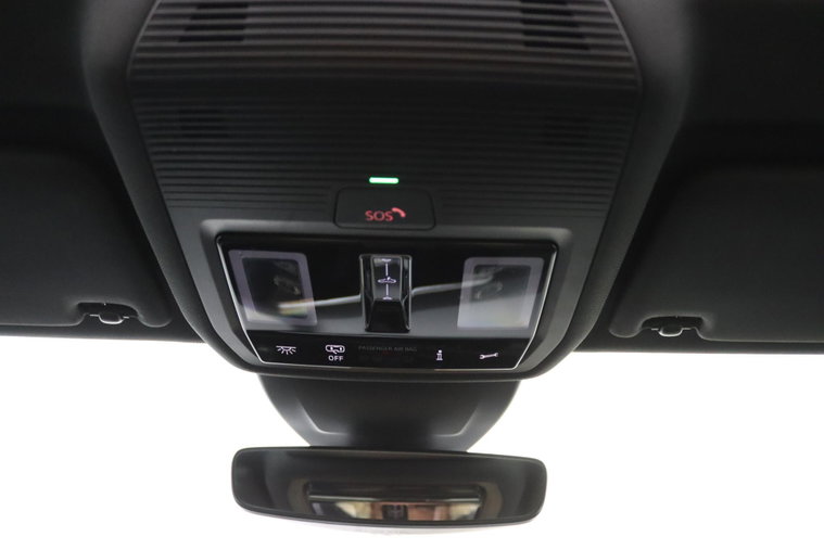 Vehicle Image 37